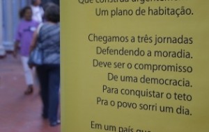 foto jornada moradia digna