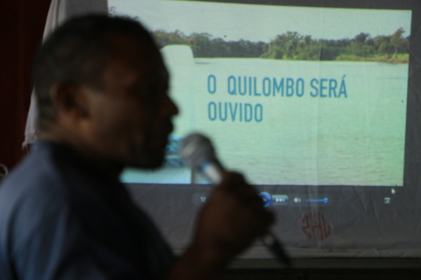 Dileudo Guimarães, presidente da Federação das Organizações Quilombolas de Santarém (FOQS) durante oficina para Protocolo de Consulta sobre projeto de porto no Maicá.