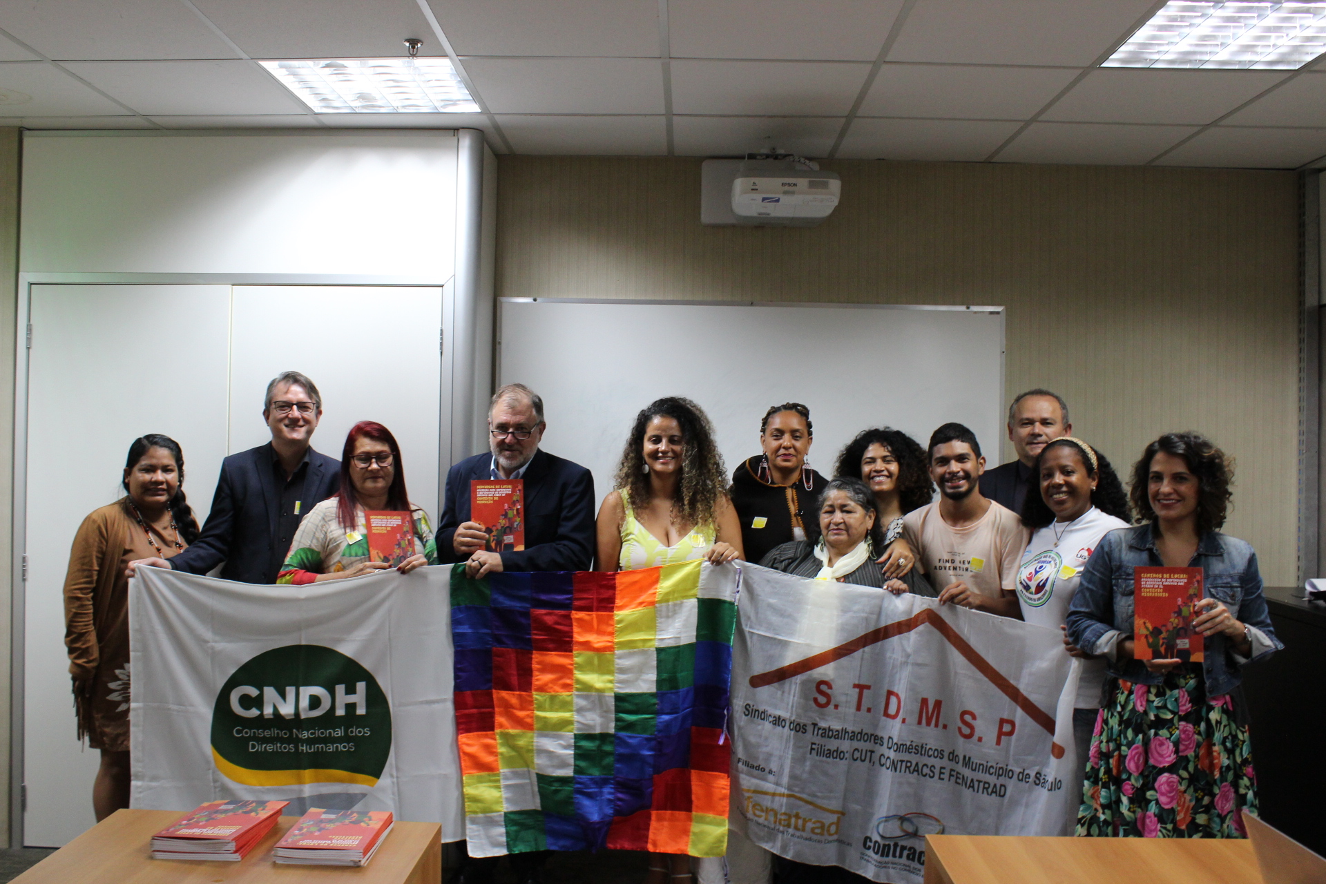 Participantes do Projeto Percursos se reúnem com mesa diretora do Conselho Nacional de Direitos Humanos (CNDH), em Brasília / Foto: José Odeveza