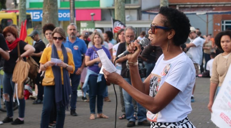 Primeira mulher negra eleita em Joinville (SC), Ana Lúcia sofreu ameaças de vida e racistas logo após divulgação do pleito de 2020. Foto; arquivo PT