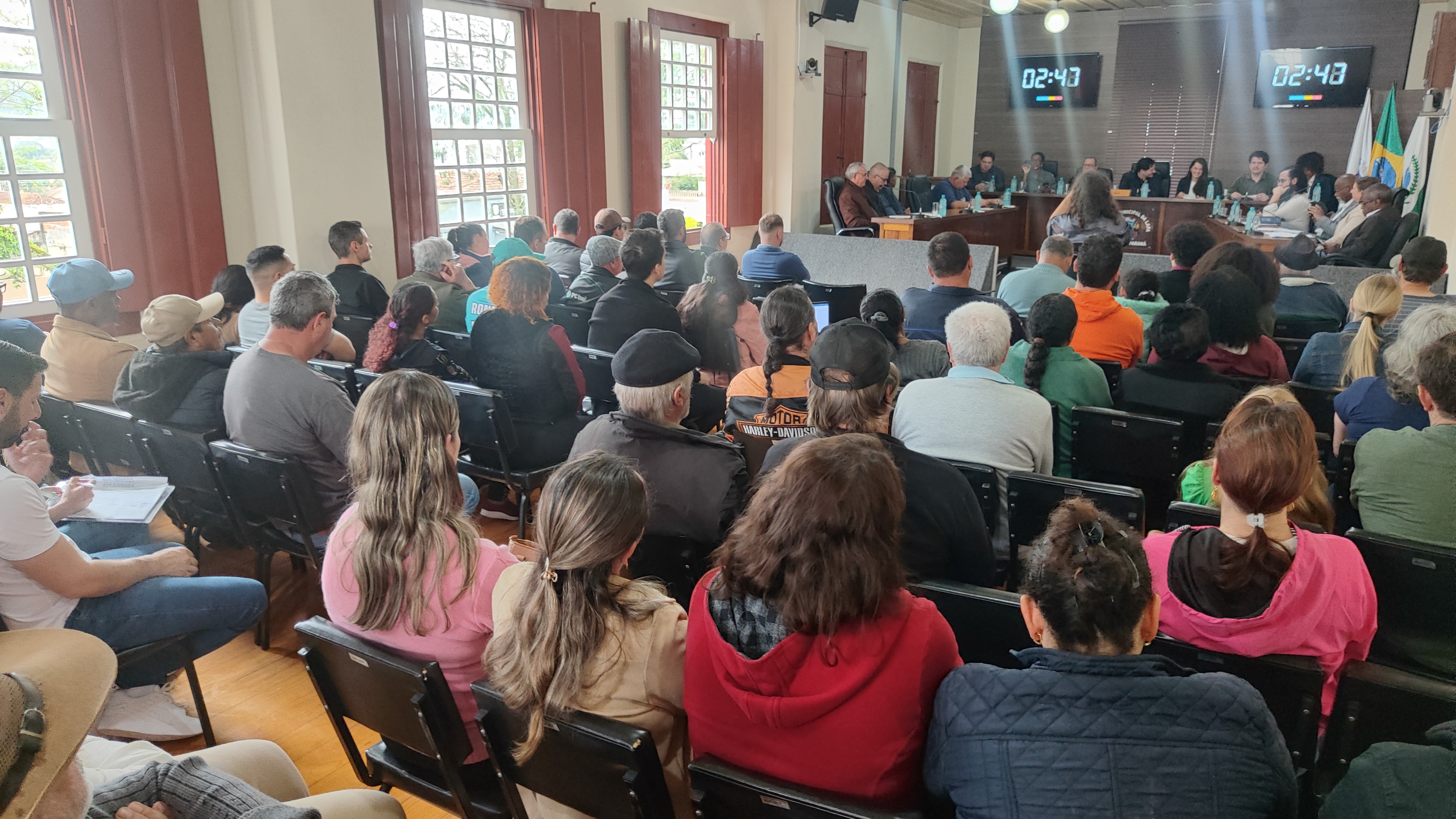 Audiência pública na Câmara de Vereadores da Lapa reuniu representantes das comunidades quilombolas e demais comunidades. Via Araucária não compareceu. Foto: Lizely Borges