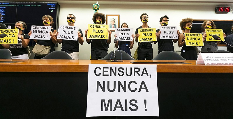 Ato no Congresso Nacional de repúdio contra censura a livros pela Secretaria de Educação de Rondônia, em fevereiro. Foto: Gustavo Bezerra