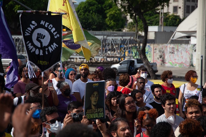 Ato no Rio de Janeiro pede justiça para o trabalhador Genivaldo de Jesus Santos, morto por policias rodoviários. Foto: Fael Miranda