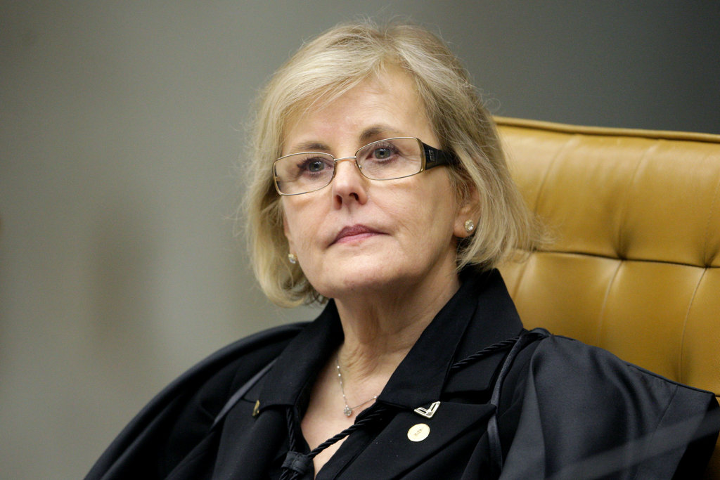 Rosa Weber é a terceira ministra na história do Supremo Tribunal Federal. Atualmente, dos 11 ministros do STF, apenas duas são mulheres